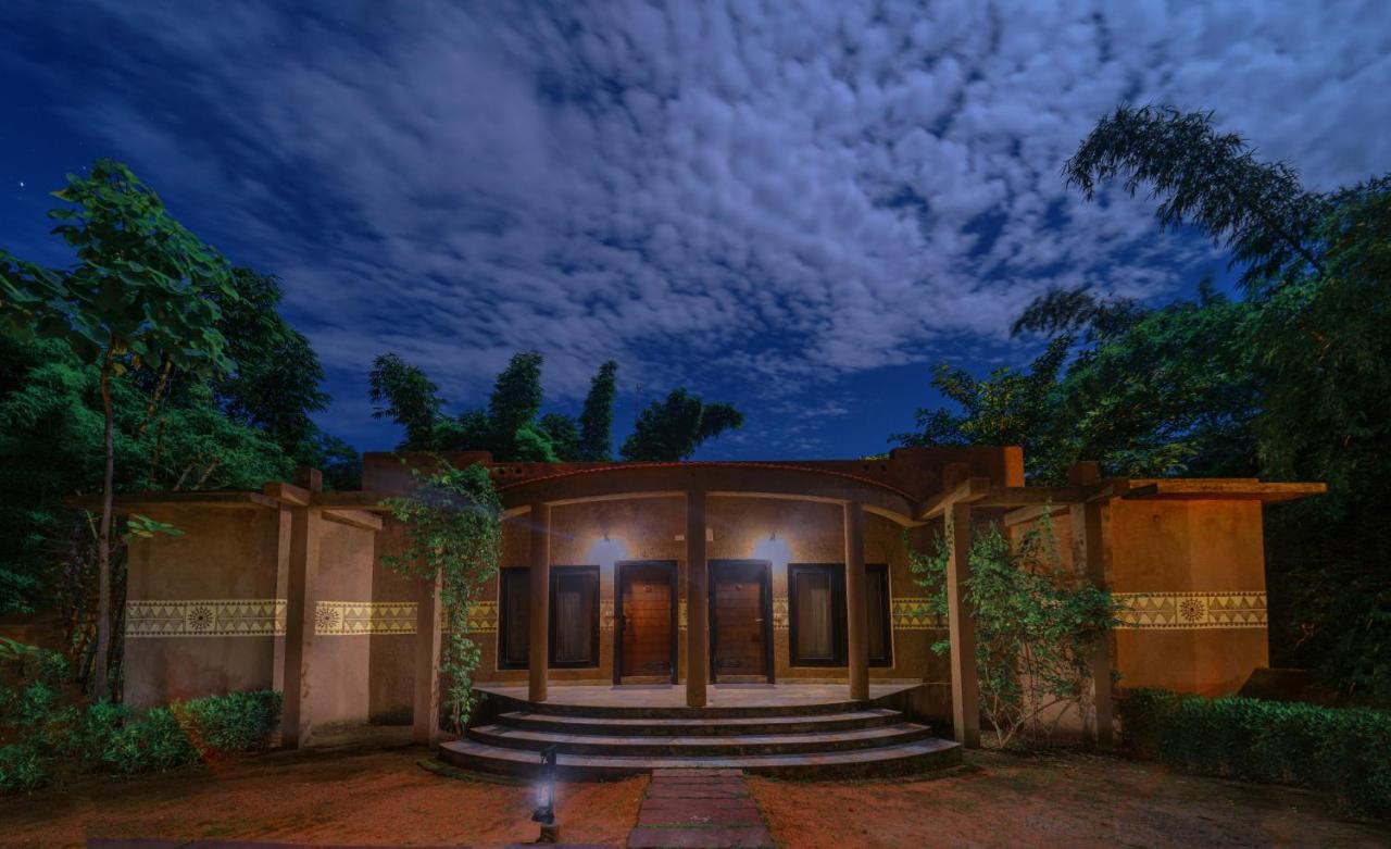 Aranyak Resort Tāla Exterior photo