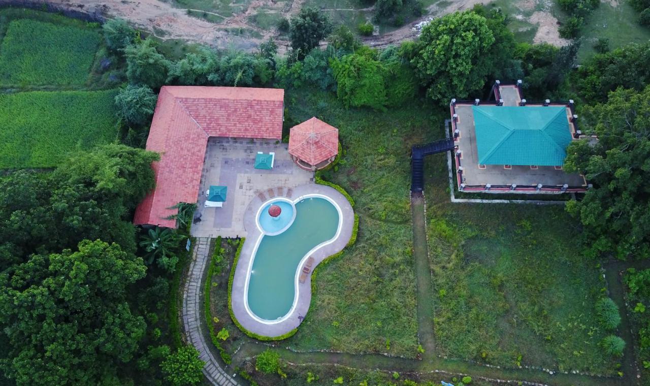 Aranyak Resort Tāla Exterior photo